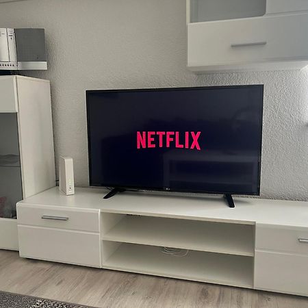 Moderne Helle 2,5 Zimmer Wohnung Mit Grossem Bad Und Kueche In Trossingen Kültér fotó