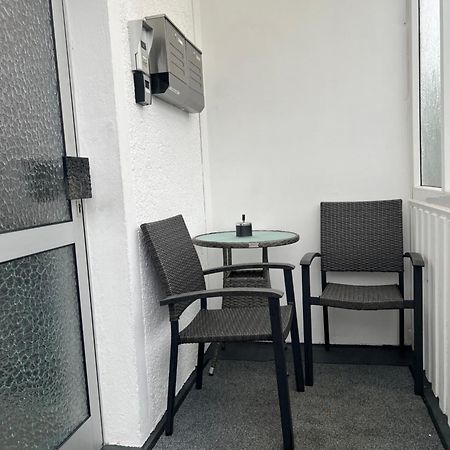 Moderne Helle 2,5 Zimmer Wohnung Mit Grossem Bad Und Kueche In Trossingen Kültér fotó