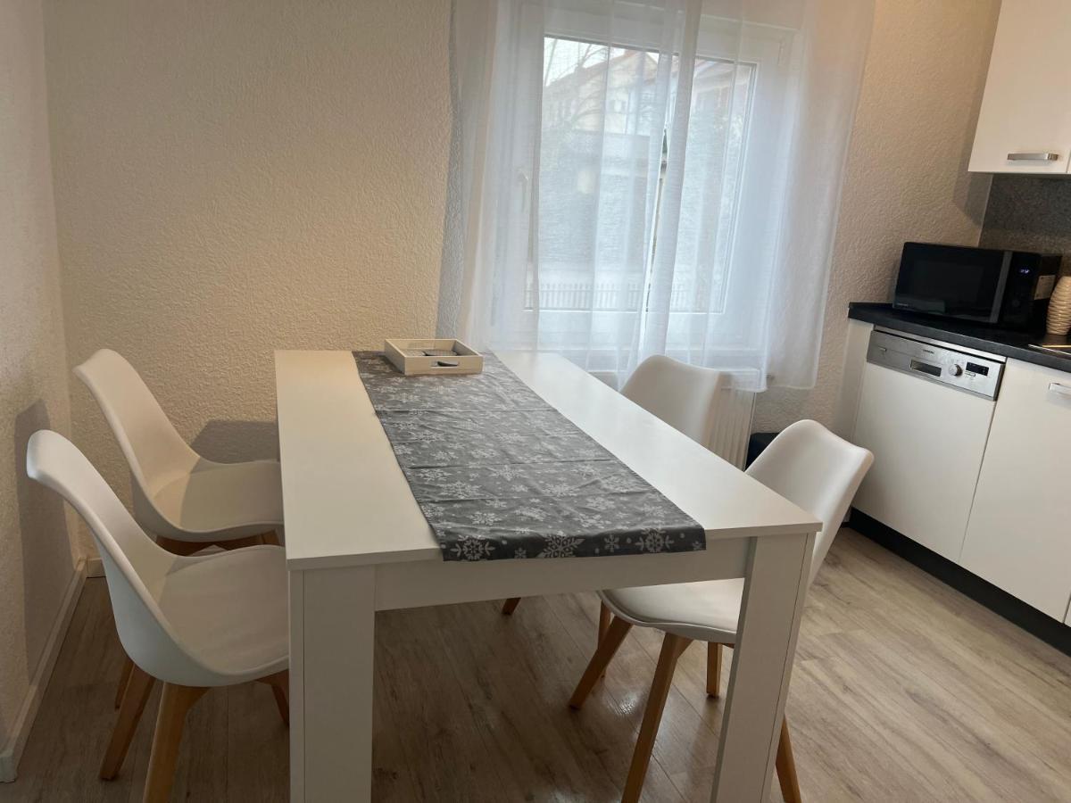 Moderne Helle 2,5 Zimmer Wohnung Mit Grossem Bad Und Kueche In Trossingen Kültér fotó
