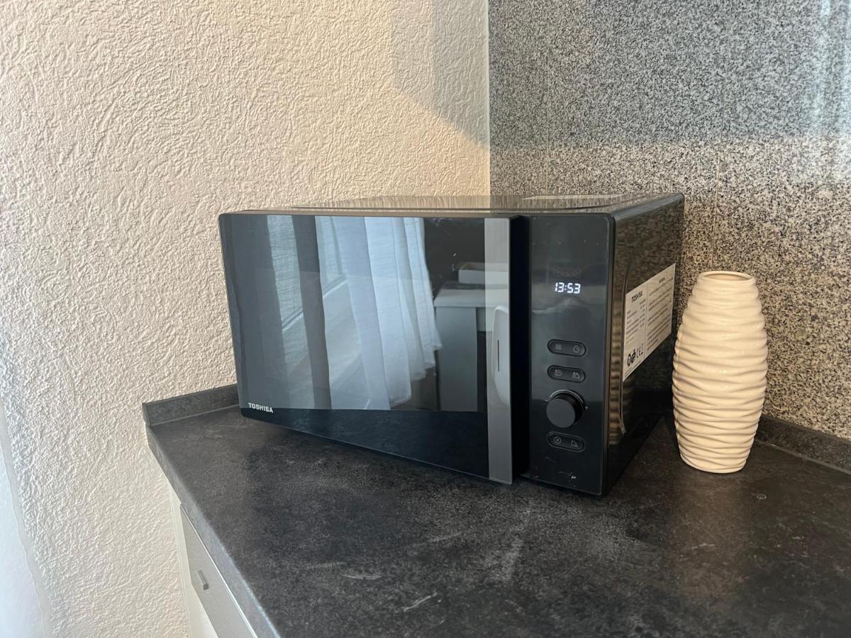 Moderne Helle 2,5 Zimmer Wohnung Mit Grossem Bad Und Kueche In Trossingen Kültér fotó