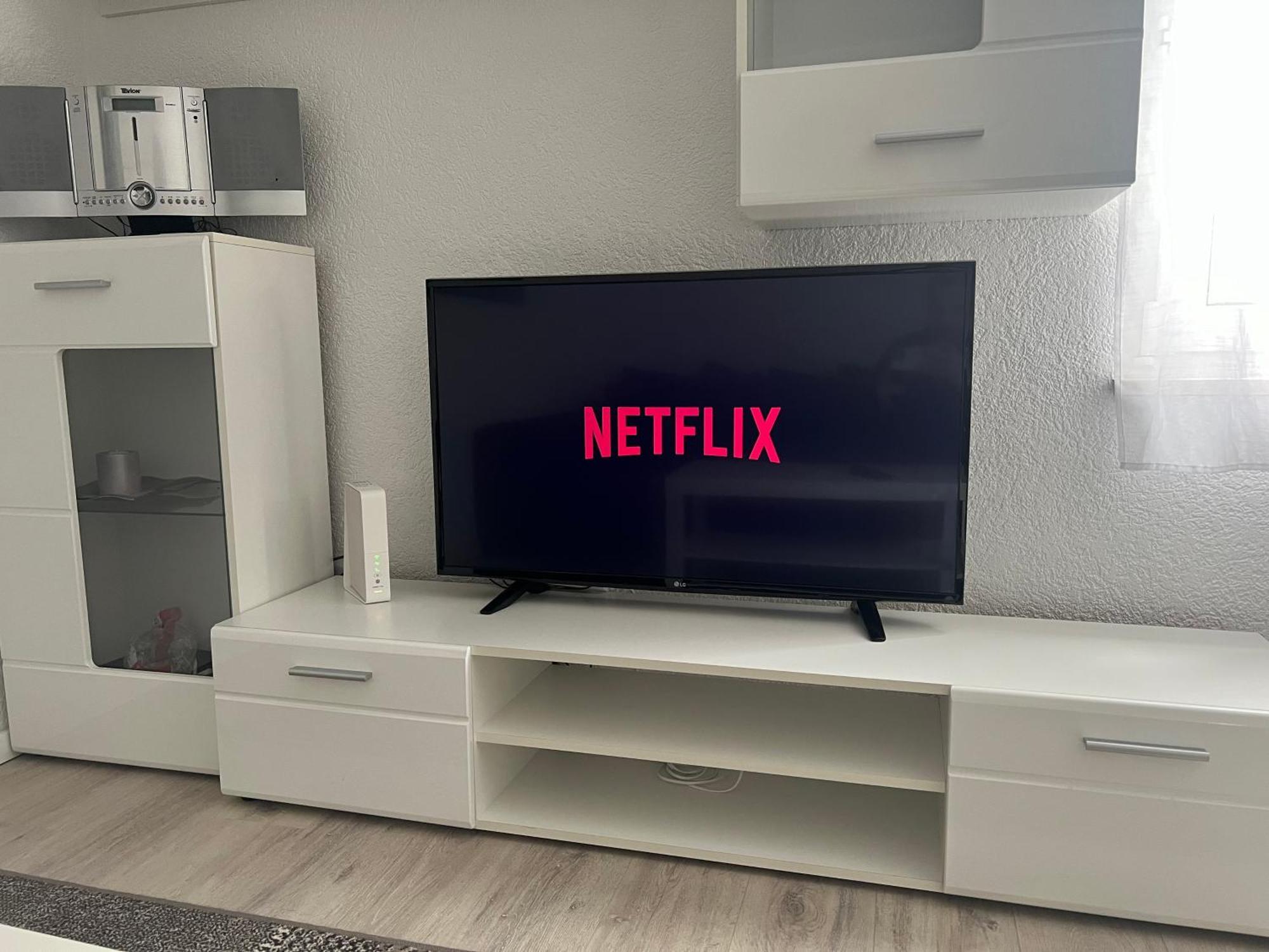Moderne Helle 2,5 Zimmer Wohnung Mit Grossem Bad Und Kueche In Trossingen Kültér fotó