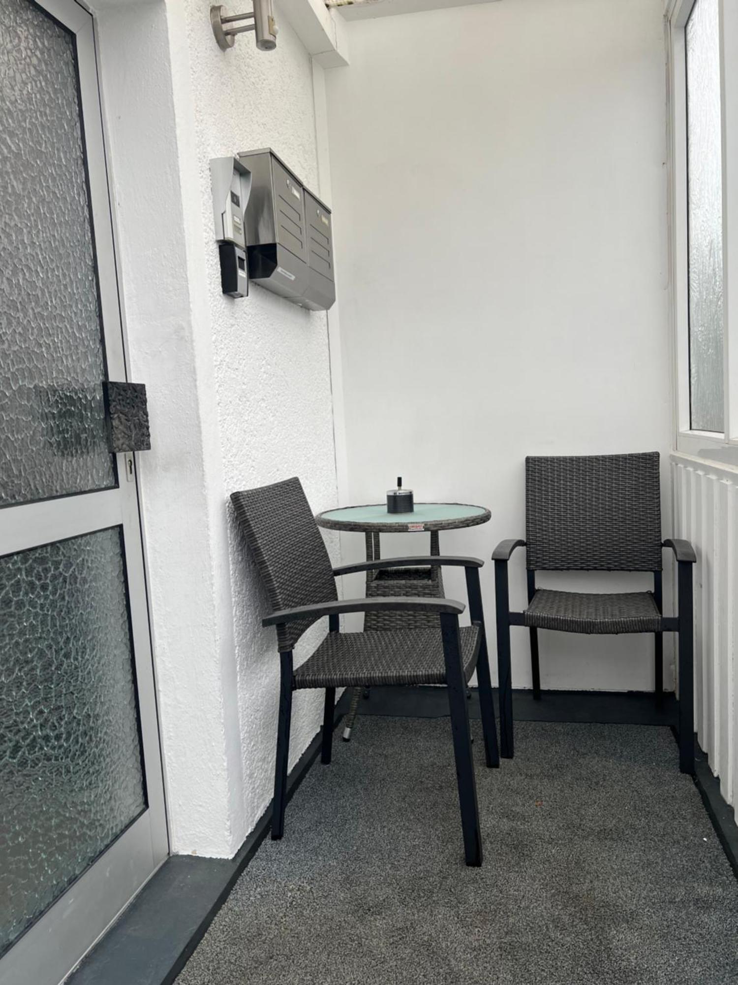 Moderne Helle 2,5 Zimmer Wohnung Mit Grossem Bad Und Kueche In Trossingen Kültér fotó