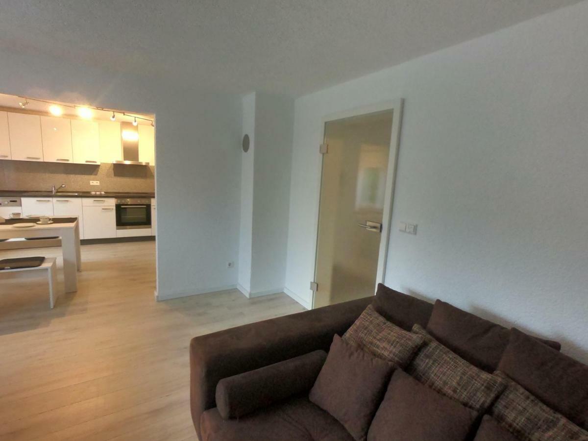 Moderne Helle 2,5 Zimmer Wohnung Mit Grossem Bad Und Kueche In Trossingen Kültér fotó