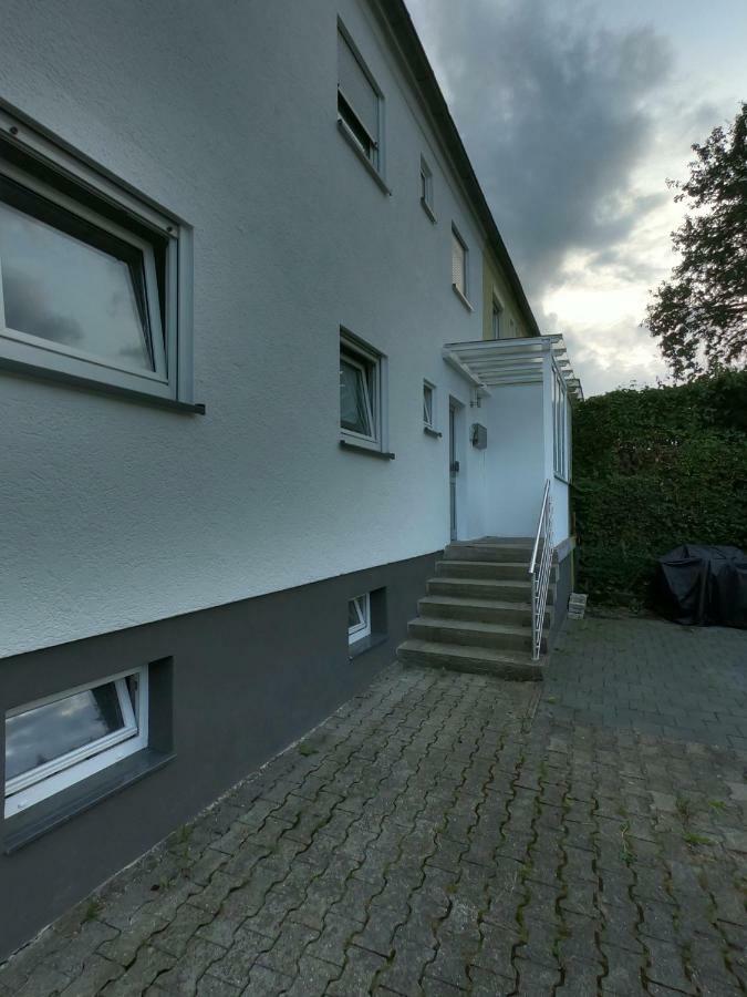 Moderne Helle 2,5 Zimmer Wohnung Mit Grossem Bad Und Kueche In Trossingen Kültér fotó