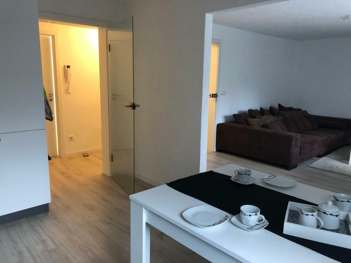 Moderne Helle 2,5 Zimmer Wohnung Mit Grossem Bad Und Kueche In Trossingen Kültér fotó